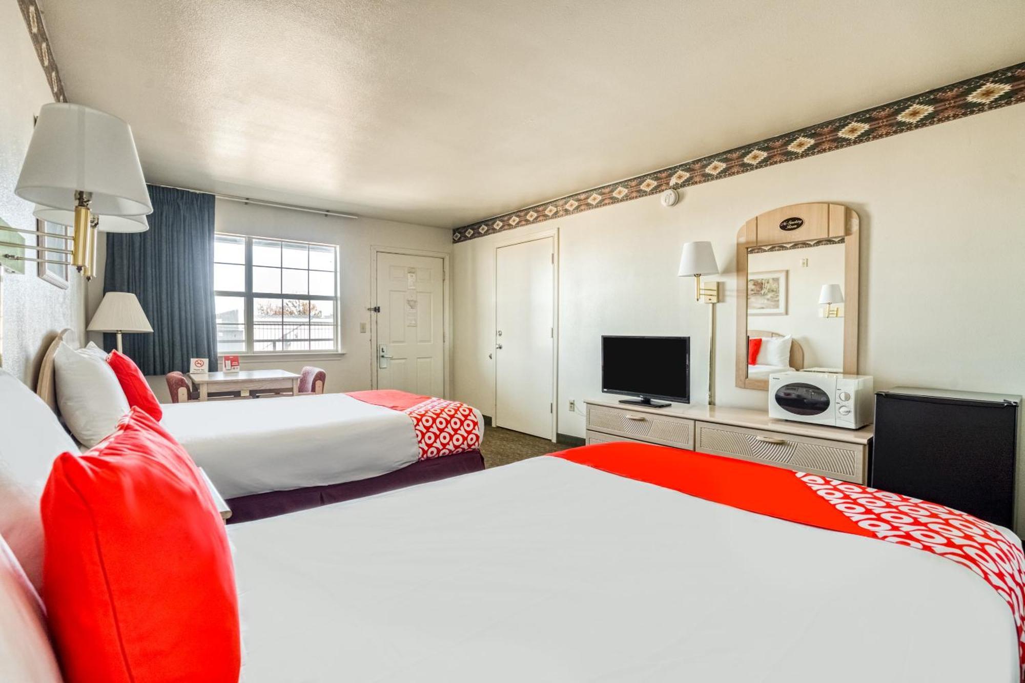 Oyo I-44 Sheppard Airforce Hotel 2*