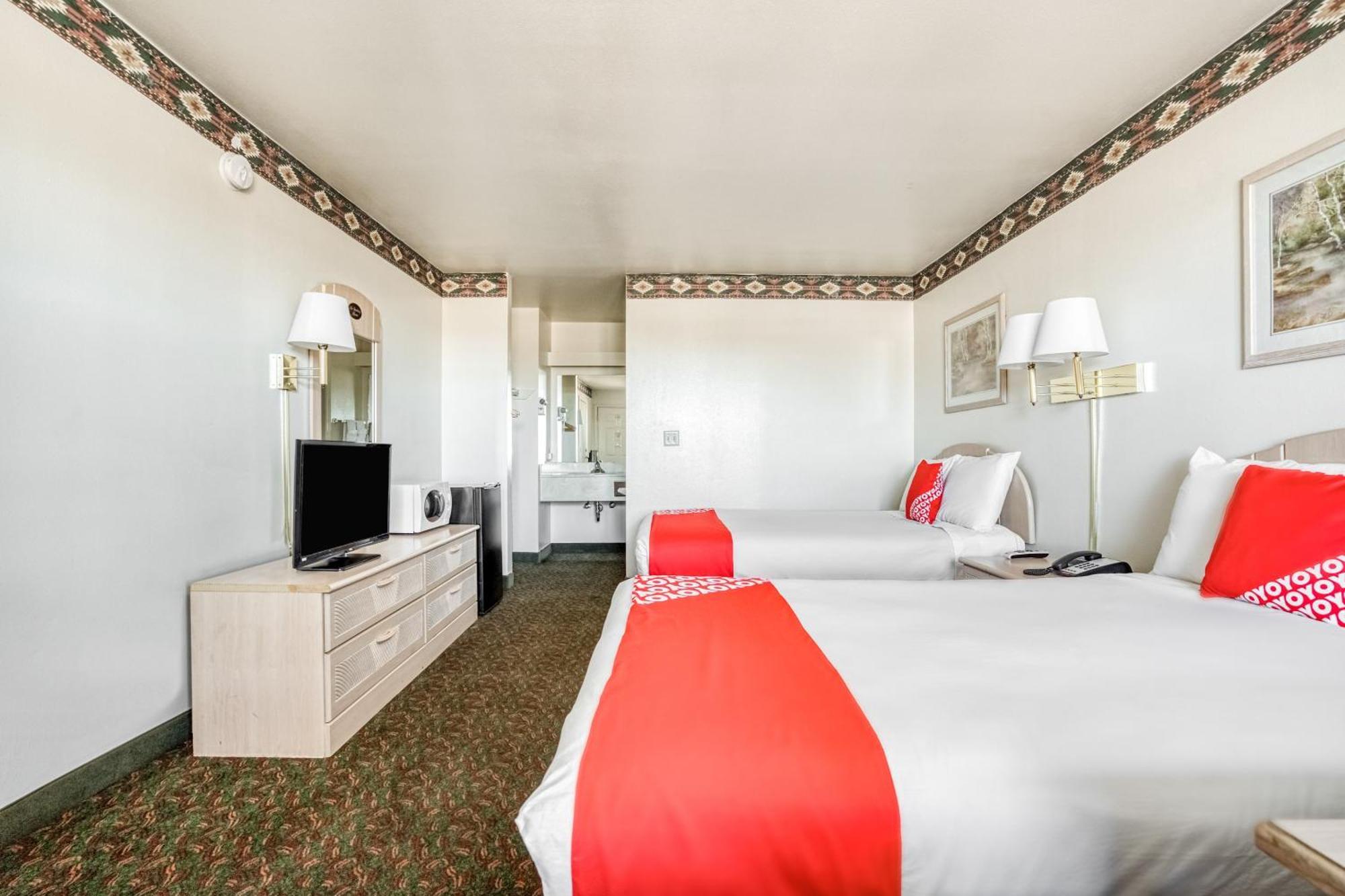 Oyo I-44 Sheppard Airforce Hotel 2*